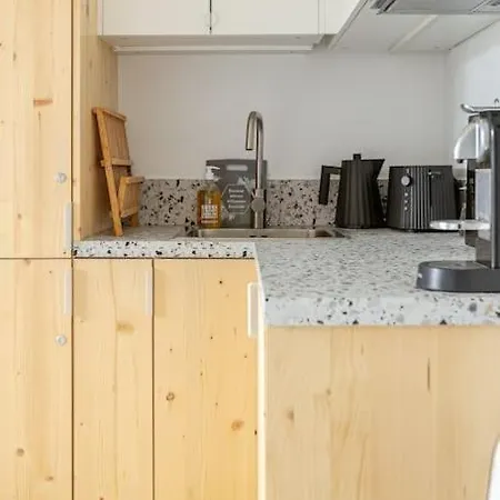 Charming Ideally Located In Paris, 9th *